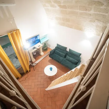 Vecchia Diffuso מלון דירות