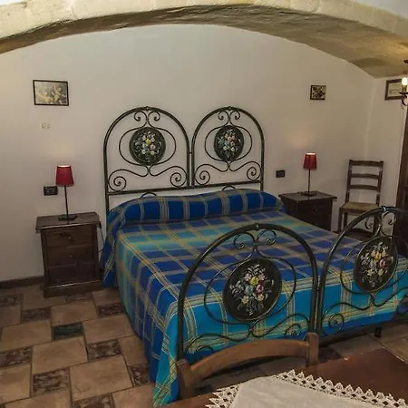 Vecchia Diffuso מלון דירות 4*